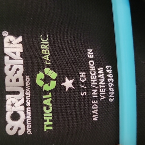 Scrub Set - Picture 2 of 7